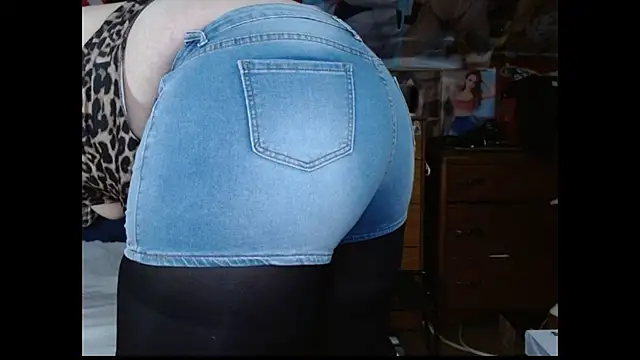 Snapshot of cosmicjones chatting on 01/06/26, 07:50 cosmicjones online show from 01/06/26, 07:50