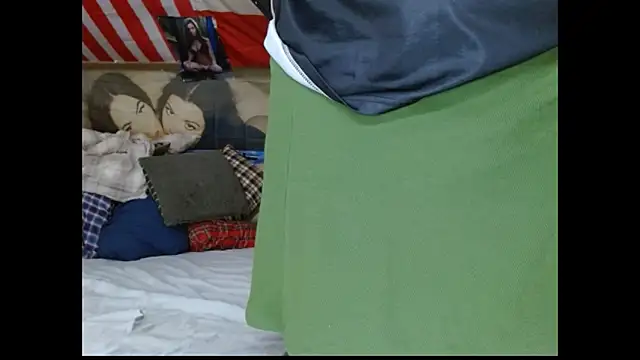 Snapshot of cosmicjones chatting on 01/07/26, 09:34 cosmicjones online show from 01/07/26, 09:34