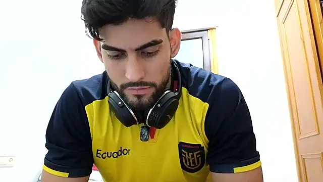 Snapshot of Jackyrose chatting on 12/04/24, 11:02 Jackyrose online show from 12/04/24, 11:02