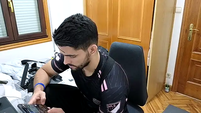 Snapshot of Jackyrose chatting on 01/28/25, 03:25 Jackyrose online show from 01/28/25, 03:25