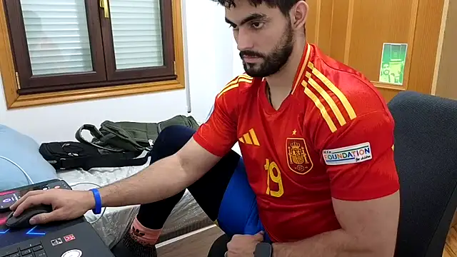 Snapshot of Jackyrose chatting on 02/13/25, 03:24 Jackyrose online show from 02/13/25, 03:24