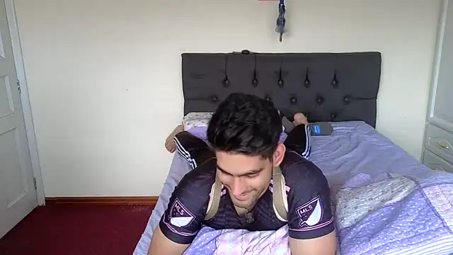 Snapshot of Jackyrose chatting on 03/15/25, 09:16 Jackyrose online show from 03/15/25, 09:16