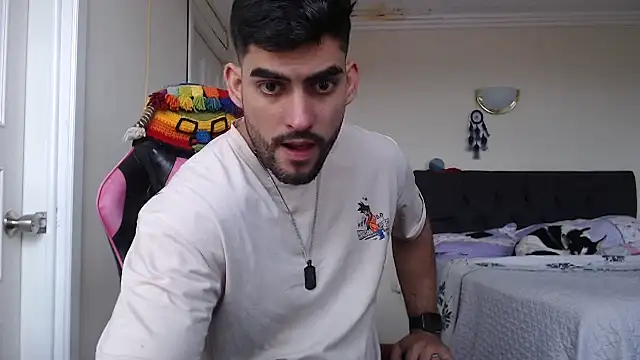 Snapshot of Jackyrose chatting on 10/22/25, 04:40 Jackyrose online show from 10/22/25, 04:40