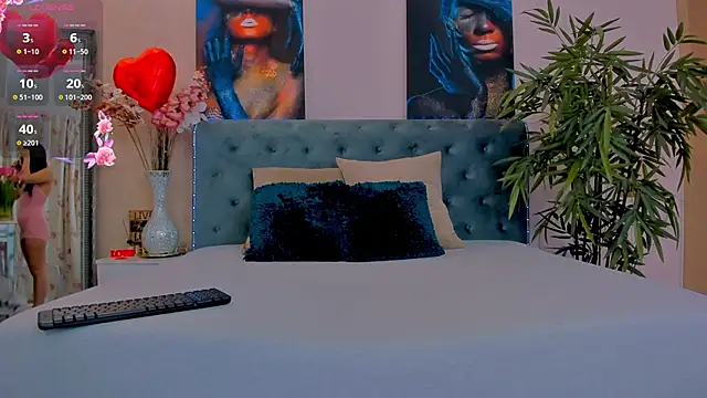 MichelleReys online show from 03/07/25, 09:06