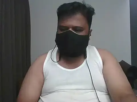 Hunk-Hand6 online show from 09/29/25, 05:23