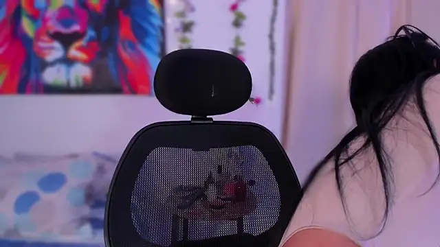 BellaHarllow online show from 12/05/24, 02:20