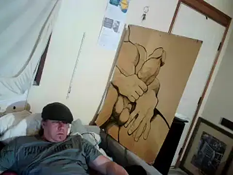 Snapshot of Mic_Oxinner chatting on 01/19/25, 01:44 Mic Oxinner online show from 01/19/25, 01:44