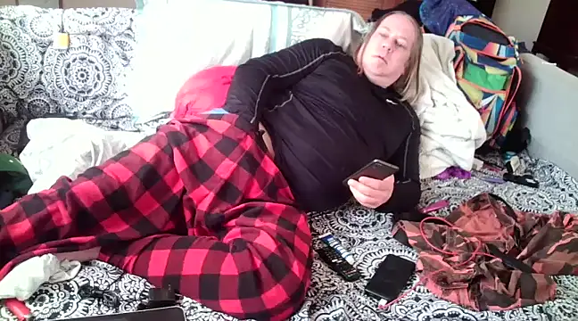 Snapshot of Mic_Oxinner chatting on 01/26/25, 08:34 Mic Oxinner online show from 01/26/25, 08:34