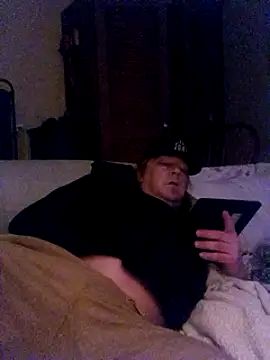 Snapshot of Mic_Oxinner chatting on 02/06/25, 06:40 Mic Oxinner online show from 02/06/25, 06:40