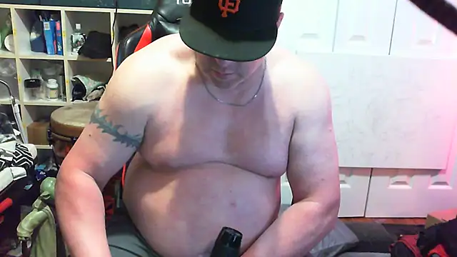 Snapshot of Mic_Oxinner chatting on 09/22/25, 11:40 Mic Oxinner online show from 09/22/25, 11:40