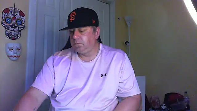 Snapshot of Mic_Oxinner chatting on 09/29/25, 06:02 Mic Oxinner online show from 09/29/25, 06:02