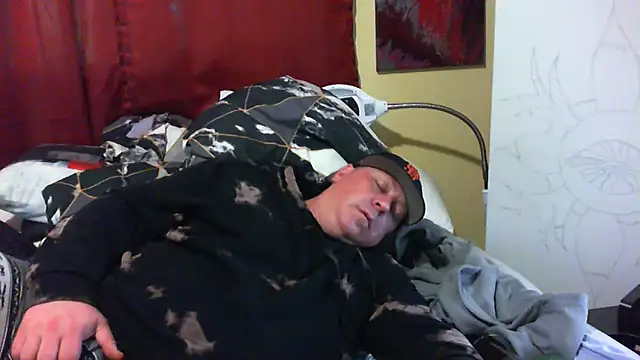 Snapshot of Mic_Oxinner chatting on 10/11/25, 11:36 Mic Oxinner online show from 10/11/25, 11:36