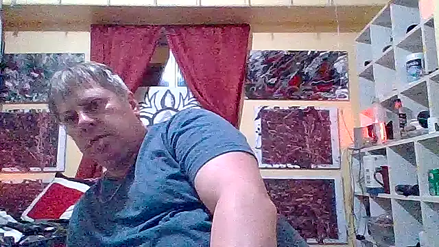 Snapshot of Mic_Oxinner chatting on 11/18/25, 09:14 Mic Oxinner online show from 11/18/25, 09:14