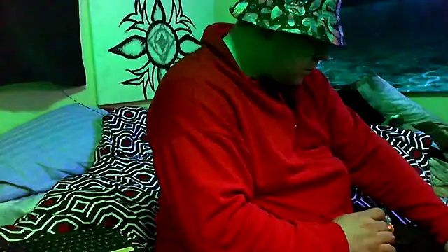 Snapshot of Mic_Oxinner chatting on 03/14/26, 09:59 Mic Oxinner online show from 03/14/26, 09:59