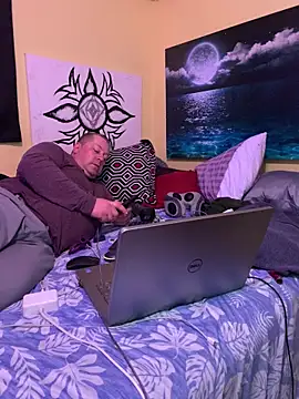 Snapshot of Mic_Oxinner chatting on 03/19/26, 07:01 Mic Oxinner online show from 03/19/26, 07:01