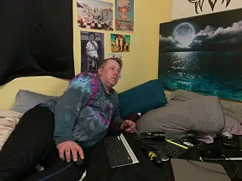 Snapshot of Mic_Oxinner chatting on 03/26/26, 09:31 Mic Oxinner online show from 03/26/26, 09:31