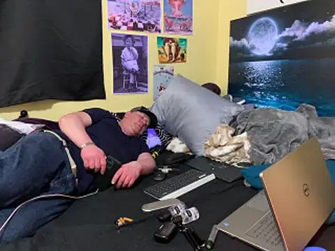 Snapshot of Mic_Oxinner chatting on 04/01/26, 07:20 Mic Oxinner online show from 04/01/26, 07:20