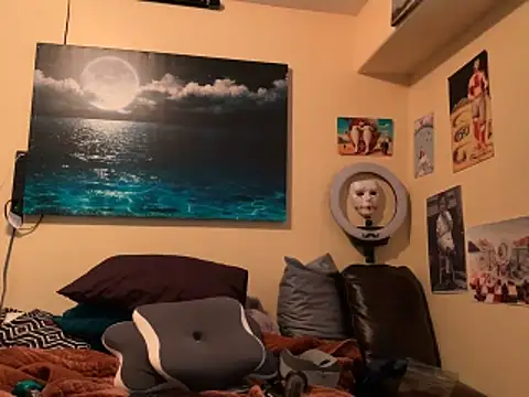 Snapshot of Mic_Oxinner chatting on 04/13/26, 12:38 Mic Oxinner online show from 04/13/26, 12:38