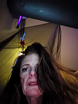 Avaivory online show from 03/19/25, 06:14