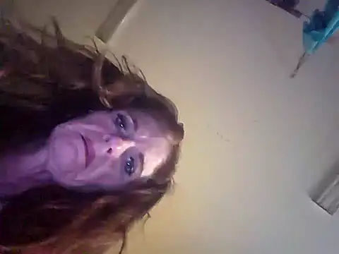 Avaivory online show from 09/21/25, 01:35