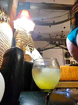 Avaivory online show from 10/23/25, 07:56