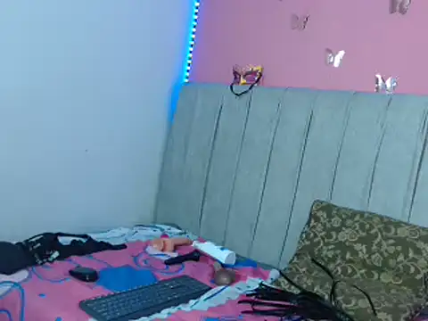 Snapshot of monickhot303av chatting on 01/05/25, 07:07 monickhot303av online show from 01/05/25, 07:07