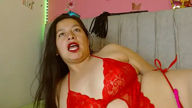 Snapshot of monickhot303av chatting on 02/04/25, 05:42 monickhot303av online show from 02/04/25, 05:42