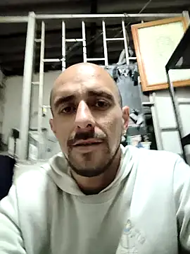 fire menxxx001 online show from 03/19/26, 05:11