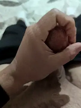 ssikerek23 online show from 10/06/25, 11:13