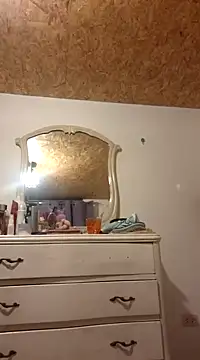 Snapshot of KasiaVenus_ chatting on 12/17/24, 10:01 KasiaVenus  online show from 12/17/24, 10:01