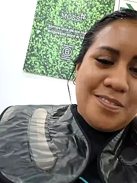 Snapshot of KasiaVenus_ chatting on 12/31/24, 08:02 KasiaVenus  online show from 12/31/24, 08:02