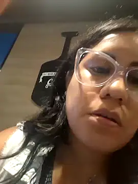 Snapshot of KasiaVenus_ chatting on 01/04/25, 11:59 KasiaVenus  online show from 01/04/25, 11:59