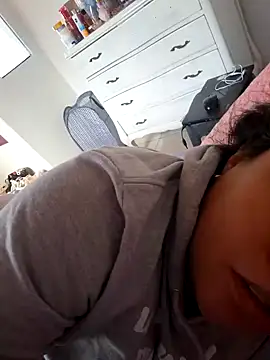 Snapshot of KasiaVenus_ chatting on 01/11/25, 12:18 KasiaVenus  online show from 01/11/25, 12:18