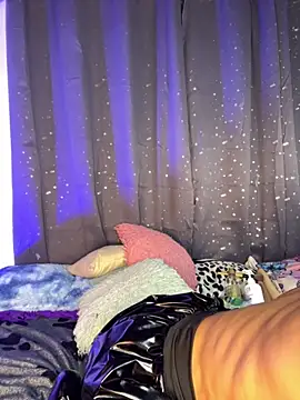 Snapshot of Alexa_Chanell_Oficial chatting on 09/13/25, 05:07 Alexa Chanell Oficial online show from 09/13/25, 05:07