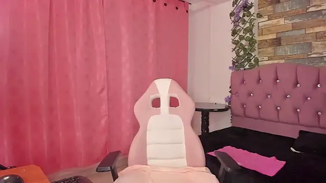 elizabeth mature23 online show from 12/03/24, 01:43