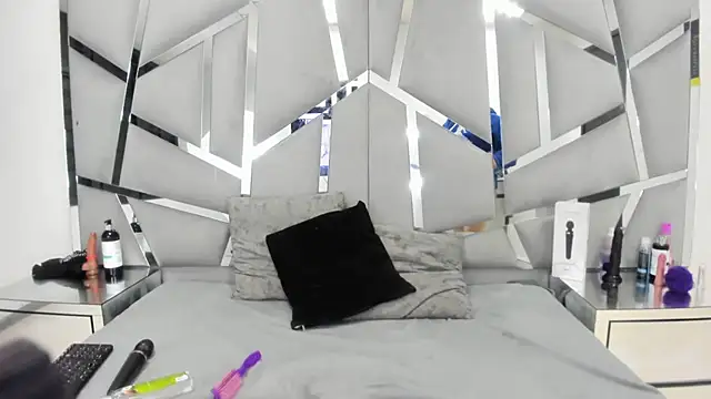 Catherinee69 x online show from 03/10/25, 08:26