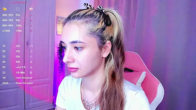 DarlaLike online show from 02/22/25, 05:23