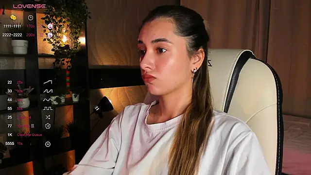 DarlaLike online show from 10/05/25, 04:11