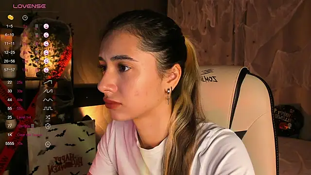 DarlaLike online show from 10/16/25, 03:40