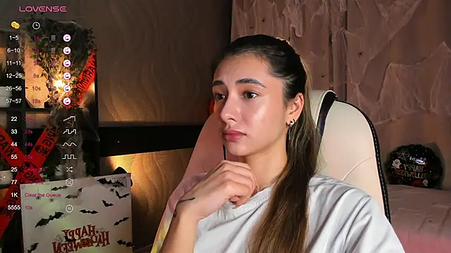 DarlaLike online show from 11/01/25, 04:03