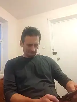 Snapshot of Viause_Kentauelle chatting on 02/08/25, 03:31 Viause Kentauelle online show from 02/08/25, 03:31