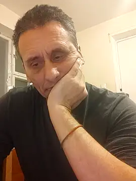 Snapshot of Viause_Kentauelle chatting on 03/01/25, 07:59 Viause Kentauelle online show from 03/01/25, 07:59