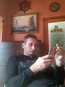 Snapshot of Viause_Kentauelle chatting on 10/05/25, 09:51 Viause Kentauelle online show from 10/05/25, 09:51