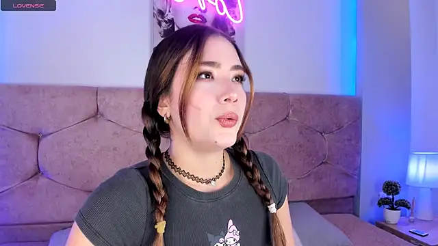 lunar leen online show from 02/01/25, 06:51