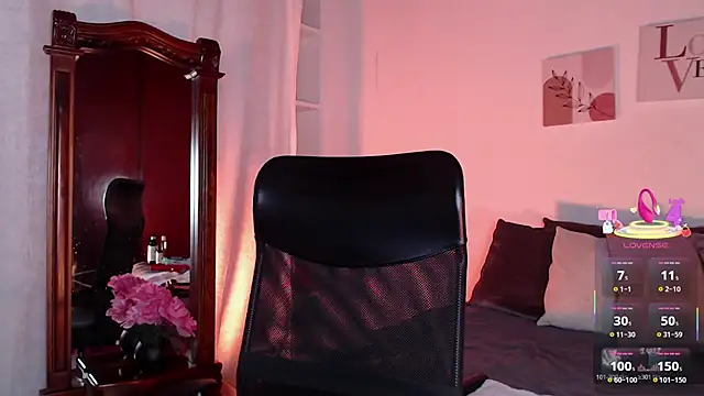 madisex s online show from 10/01/25, 12:55