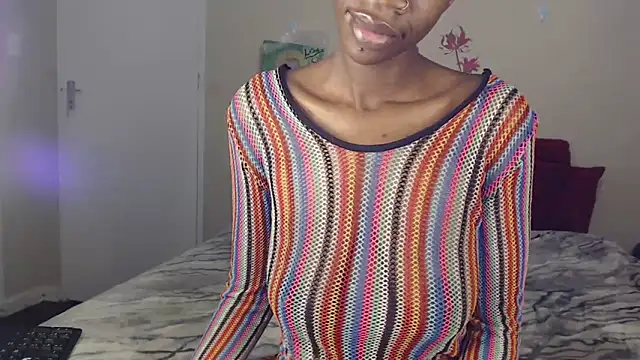 Snapshot of Blacktittiex02 chatting on 11/17/25, 09:53 Blacktittiex02 online show from 11/17/25, 09:53