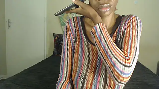 Snapshot of Blacktittiex02 chatting on 06/14/26, 07:27 Blacktittiex02 online show from 06/14/26, 07:27
