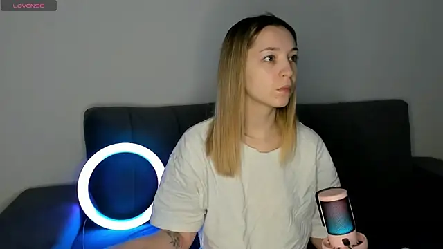 MiaThaine online show from 02/12/25, 01:59