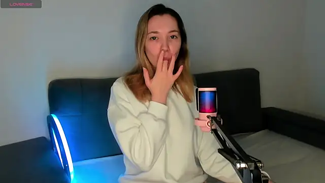 MiaThaine online show from 02/21/25, 01:44