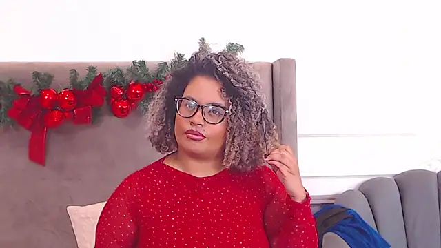 Snapshot of SammyHank chatting on 12/31/24, 10:12 SammyHank online show from 12/31/24, 10:12